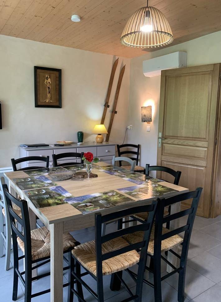 Gîte pour 8 personnes, avec jardin et terrasse à Nans-sous-Sainte-Anne - 3