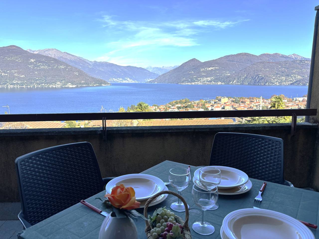Ganze Wohnung, Graziella 1 apartment with lake view in Germignaga, Lago Maggiore (Lombardei)