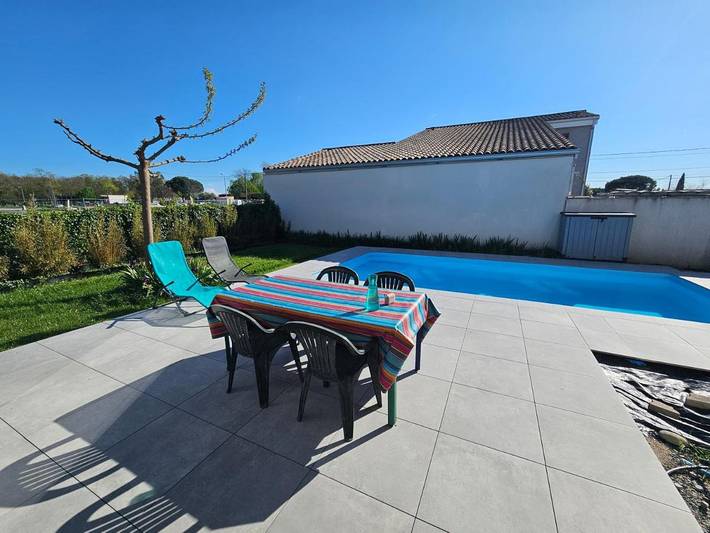 Location de vacances pour 8 personnes, avec Terrasse ainsi que Jardin et Piscine à Launaguet - 4