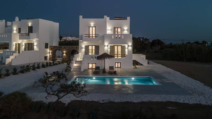 Location de vacances pour 10 personnes, avec vue sur l’océan et jardin dans Agia Anna - 2