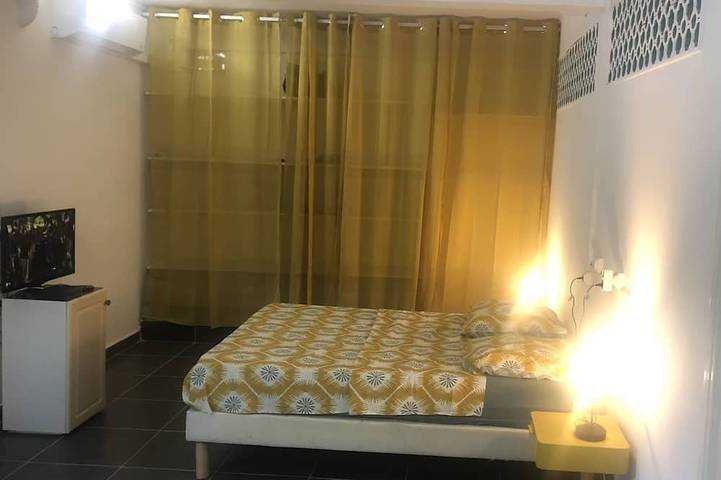Ferienwohnung für 2 Personen, mit Pool und Terrasse sowie Garten, mit Haustier - 1