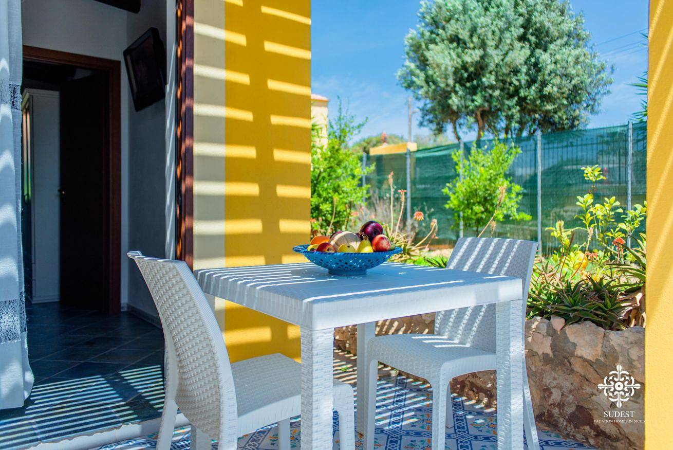 Apartamento entero, Two-room apartment with Patio - Ilios Residence in Lampedusa e Linosa, Islas Pelagias