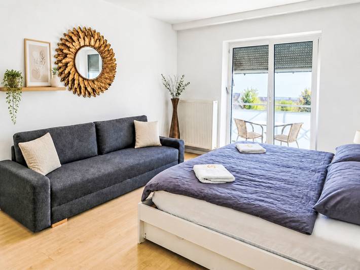 Ganze Wohnung, 1Og "R" Helle 80m² 3-Zimmer Wohnung näh in Freilassing, Rupertiwinkel