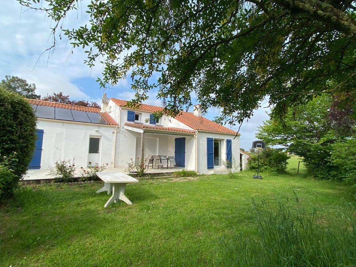 Four-Bedroom House in Corsept, Vallée de la Loire