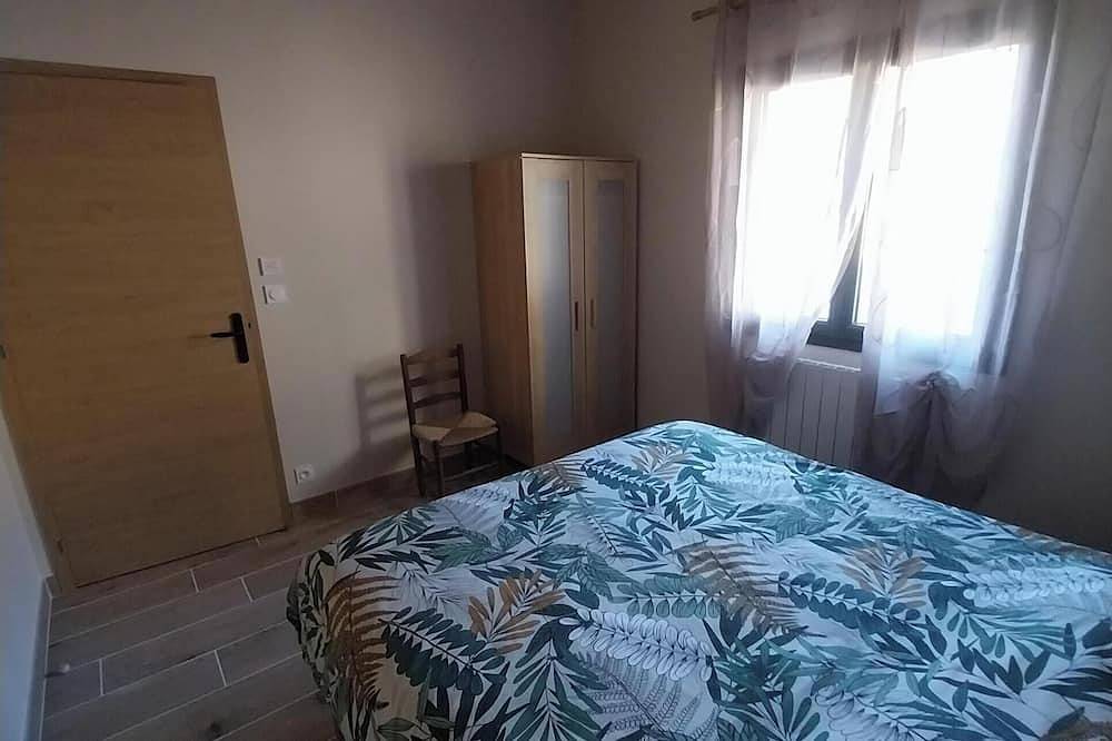 Entire apartment, Gîte \"Au point de vue\" in Millau in Millau, Parc naturel régional des Grands Causses