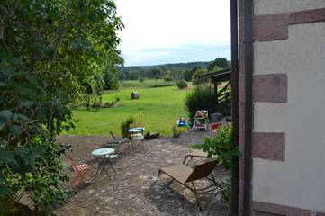 Chambre d’hôte pour 2 personnes, avec jardin ainsi que vue et terrasse à Docelles