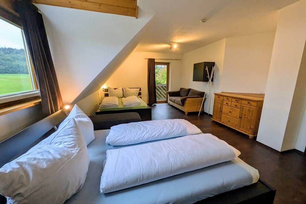 Eulennest im Ferienhaus an der Holzecke in Schnelldorf, Romantische Straße