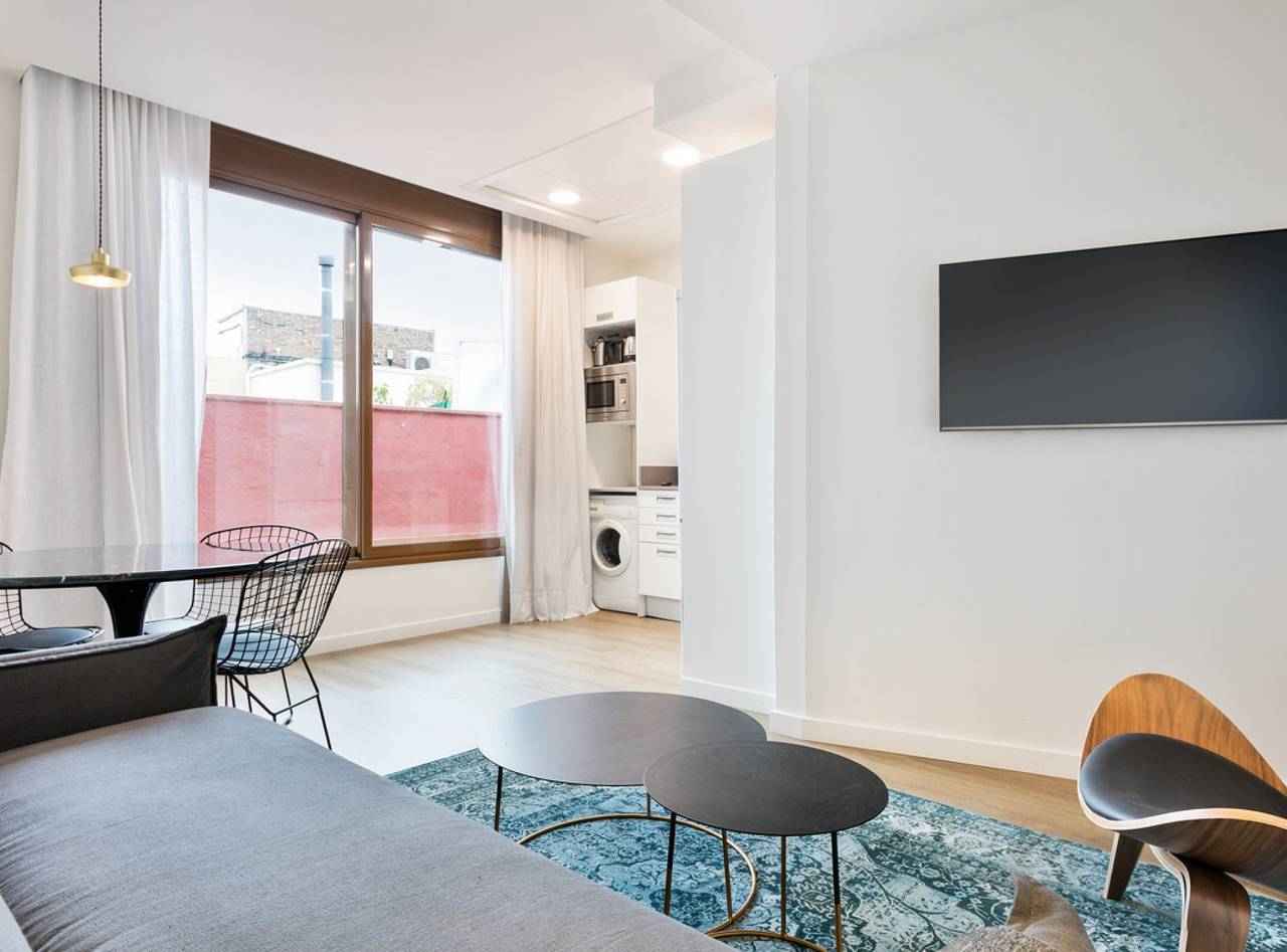 Aparthotel para 3 personas con terraza in Centro Barcelona, Barcelona