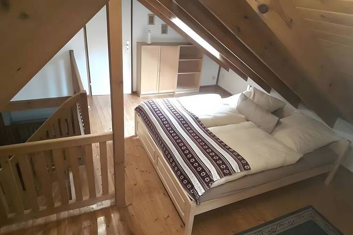 Ferienwohnung für 4 Personen, mit Balkon und Garten in Saalfeld - 2