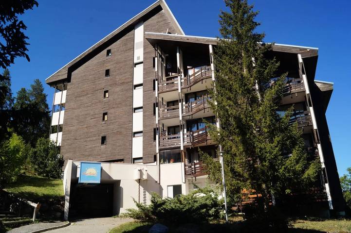 Gîte pour 4 personnes, avec balcon à Enchastrayes - 3