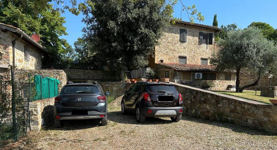 Gîte pour 3 personnes, avec vue et jardin, adapté aux familles à Impruneta