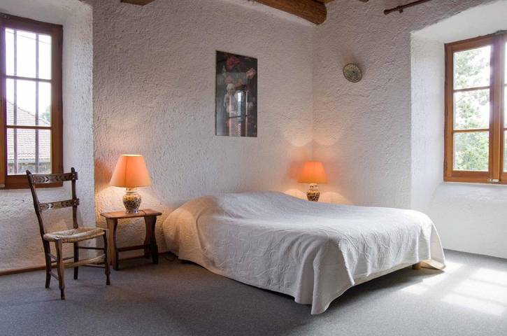Chambre d’hôte pour 2 personnes, avec jardin ainsi que vue et terrasse en Haute-Loire