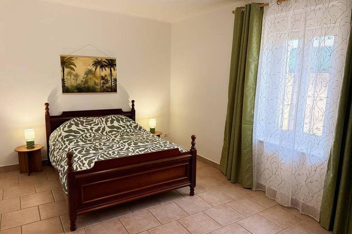 Ebenerdiges Ferienhaus, Parkplatz, Haustiere Ok - 4 Pers. in Romorantin-Lanthenay, Sologne