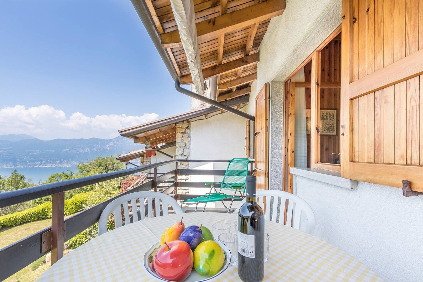 Ganze Wohnung, Apartment 'Casa Bell Tramonte' mit Seeblick, Balkon und Wlan in San Zeno di Montagna, Gardasee-Berge
