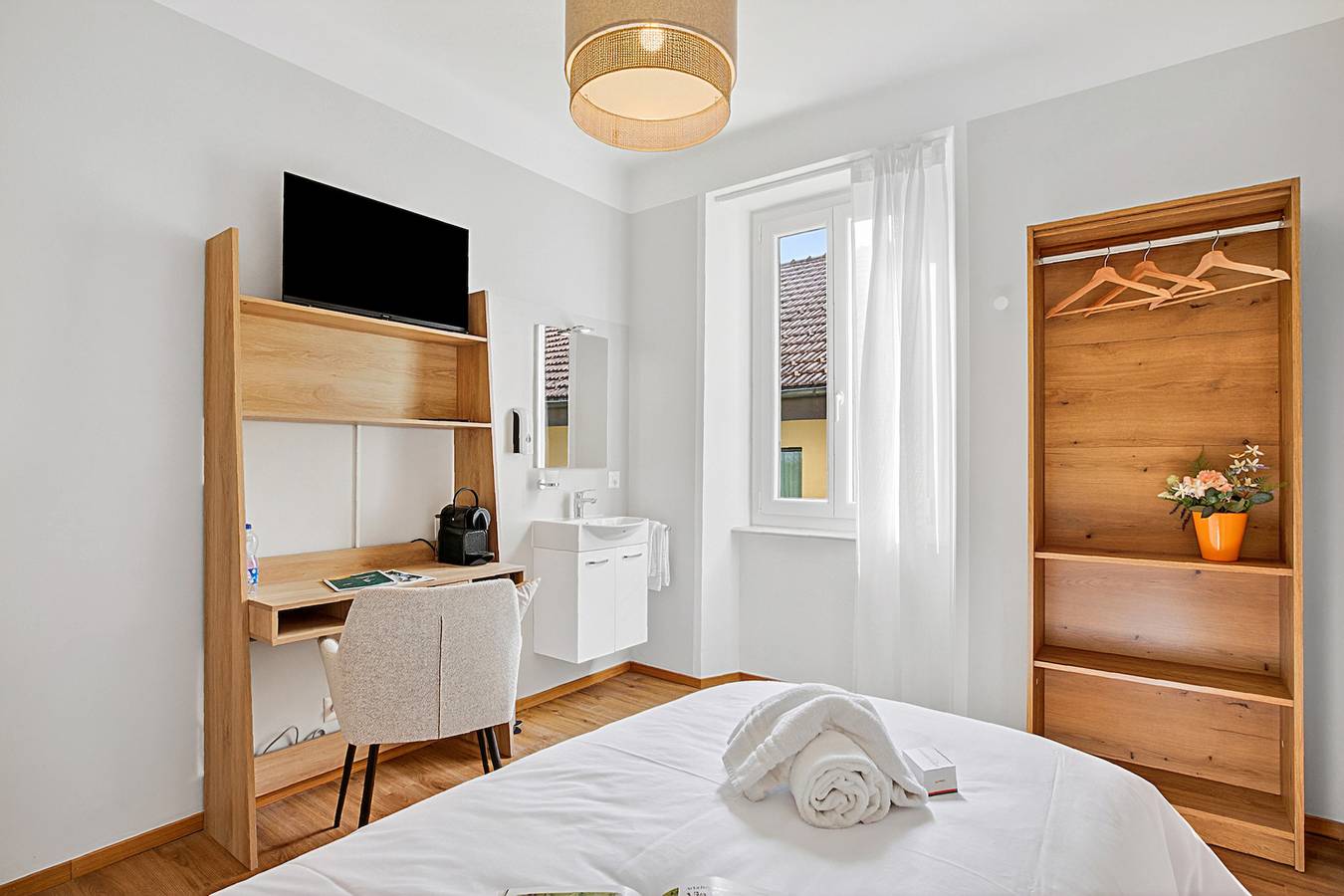 Agra 6 (Lugano), single, Shared Bathroom in Bigogno, Collina d'Oro