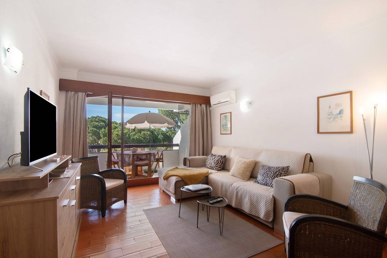 Apartamento entero, Apartamento 'Tenis Golfmar' con piscina compartida, Wi-Fi y aire acondicionado in Vilamoura, Quarteira
