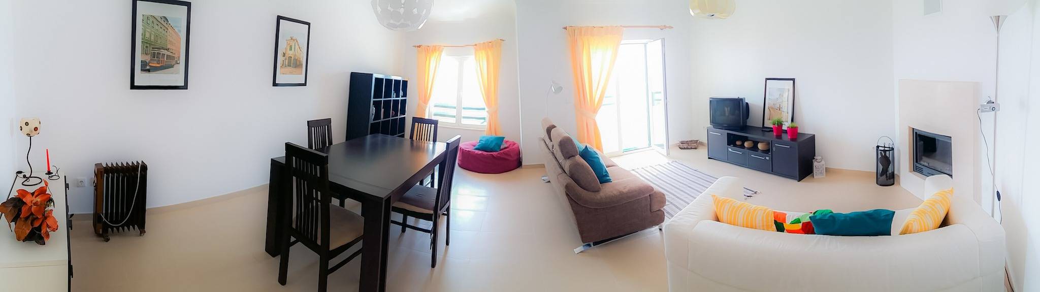 Casa Vacacional 'Ocean Villa Ericeira' con Vistas al Mar, Terraza Privada y Wi-Fi in Praia dos Pescadores (Ericeira), Ericeira