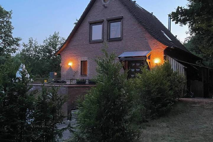 Ferienhaus für 12 Personen, mit Garten und Balkon