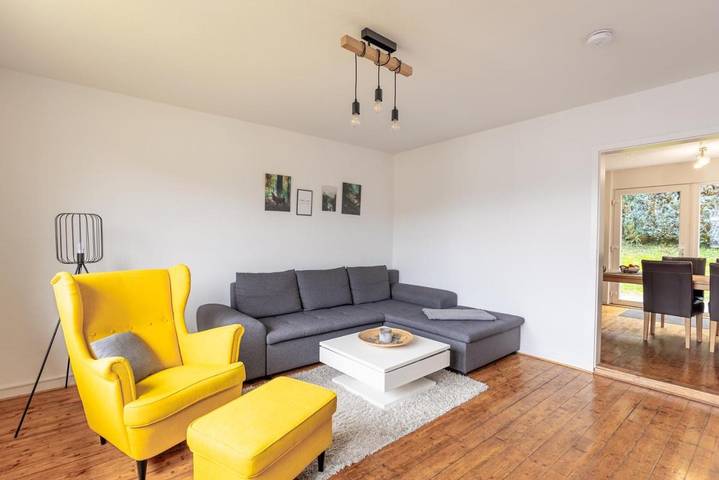 Ferienwohnung für 4 Personen, mit Terrasse und Garten sowie Seeblick in Woffelsbach
