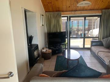 Holiday Home for 20 People in Paraparaumu, Wellington, Photo 3