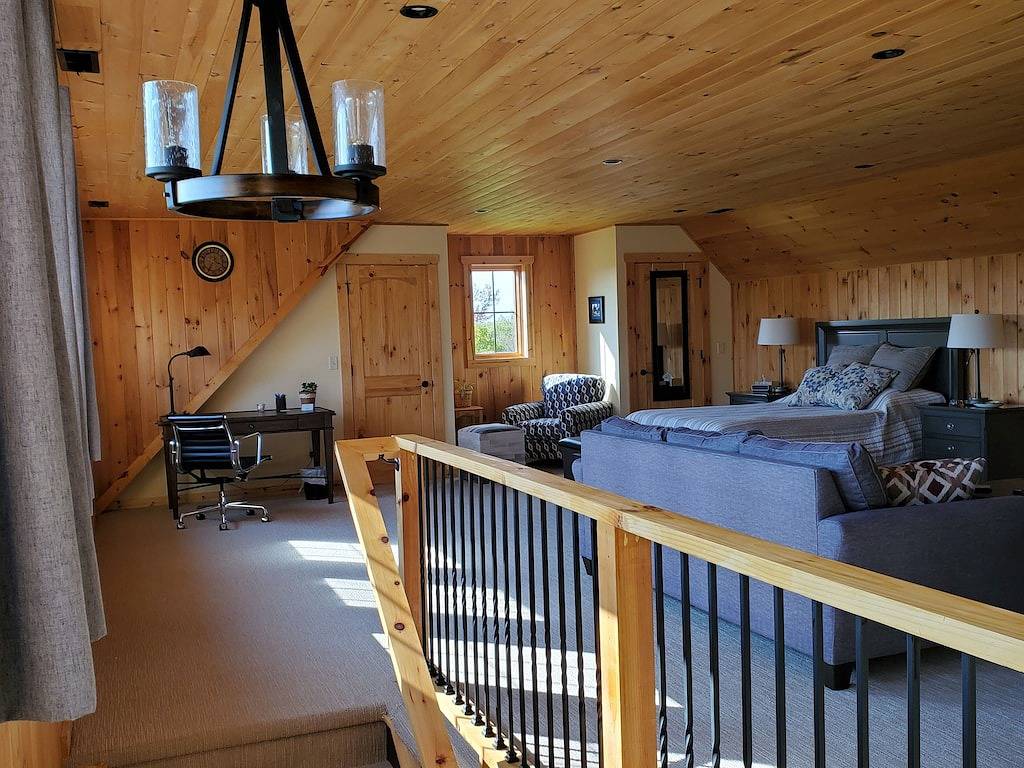 Ganze Wohnung, Separate guest studio apartment 2.5 miles from downtown Chagrin Falls in Geauga County