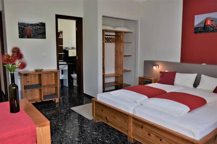 Chambre d’hôte pour 3 personnes, avec jardin, animaux acceptés dans Açores - 3