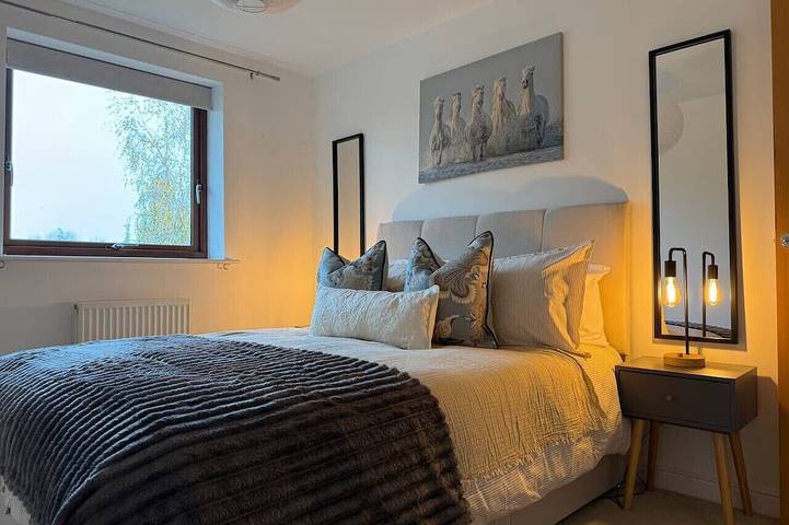 Apartment for 4 people, with balcony in Crawley