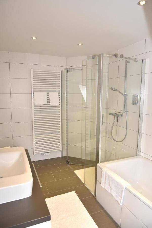 Gîte pour 5 personnes, avec jardin dans Hambuhren - 3