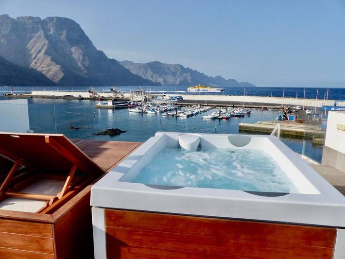 Ferienhaus für 8 Personen, mit Terrasse und Whirlpool - 1