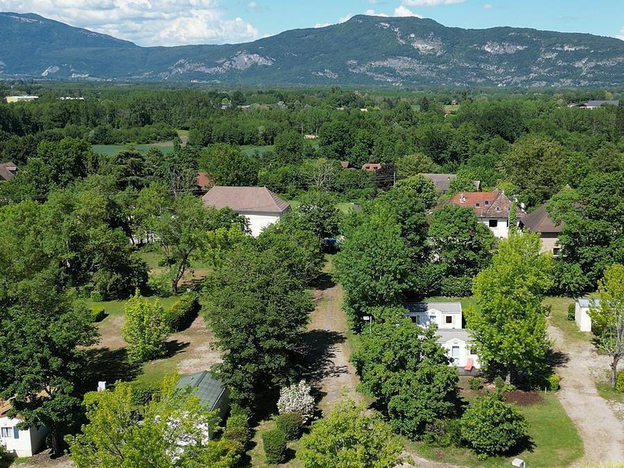 Camping Del Padel 3' Parc Walibi - Stacaravan 4 personen - Stacaravan 2 Slaapkamers 4 Personen in Les Avenières, La Tour-du-Pin und Umgebung