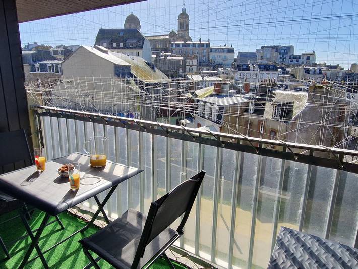 Appartement entier, Appartement au centre de Granville avec garage privatif et Wi-Fi gratuite in Granville, Côte de la Déroute