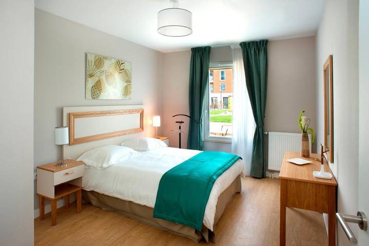Appart’hôtel pour 4 personnes, avec jardin ainsi que piscine et sauna à Blois
