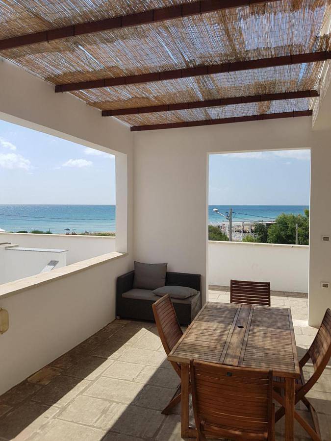 Double Room with Private Bathroom in Lido Playa Blanca, Lido Marini