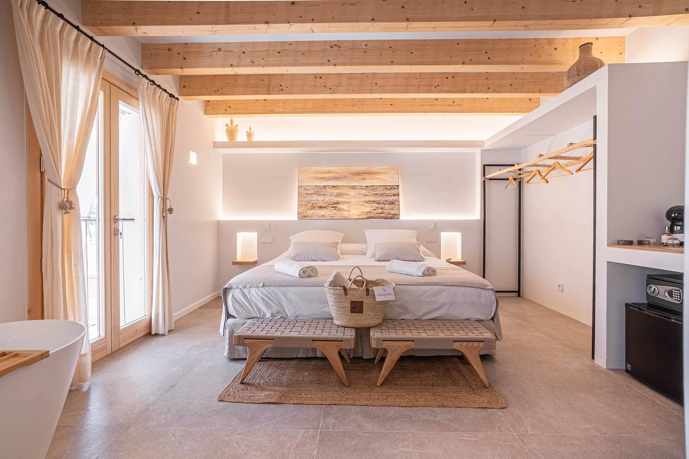 Entire apartment, Vila Nova Suites & Spa - Doble Superior in Capdepera, East Majorca