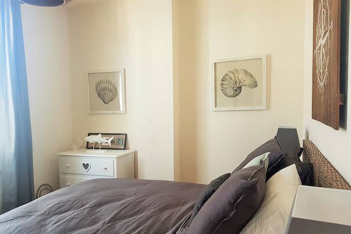Charming house with small courtyards / center of Trouville / 3 bedrooms / 80m² in Trouville-sur-Mer, Lisieux region