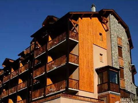 Appartement entier, Appartement  duplex de type T3 cabine 6/ 8 pers in Les Angles, Parc naturel régional des Pyrénées catalanes