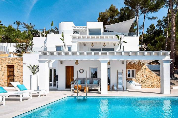 Chalet para 10 personas, con jardín y terraza en Es Cubells