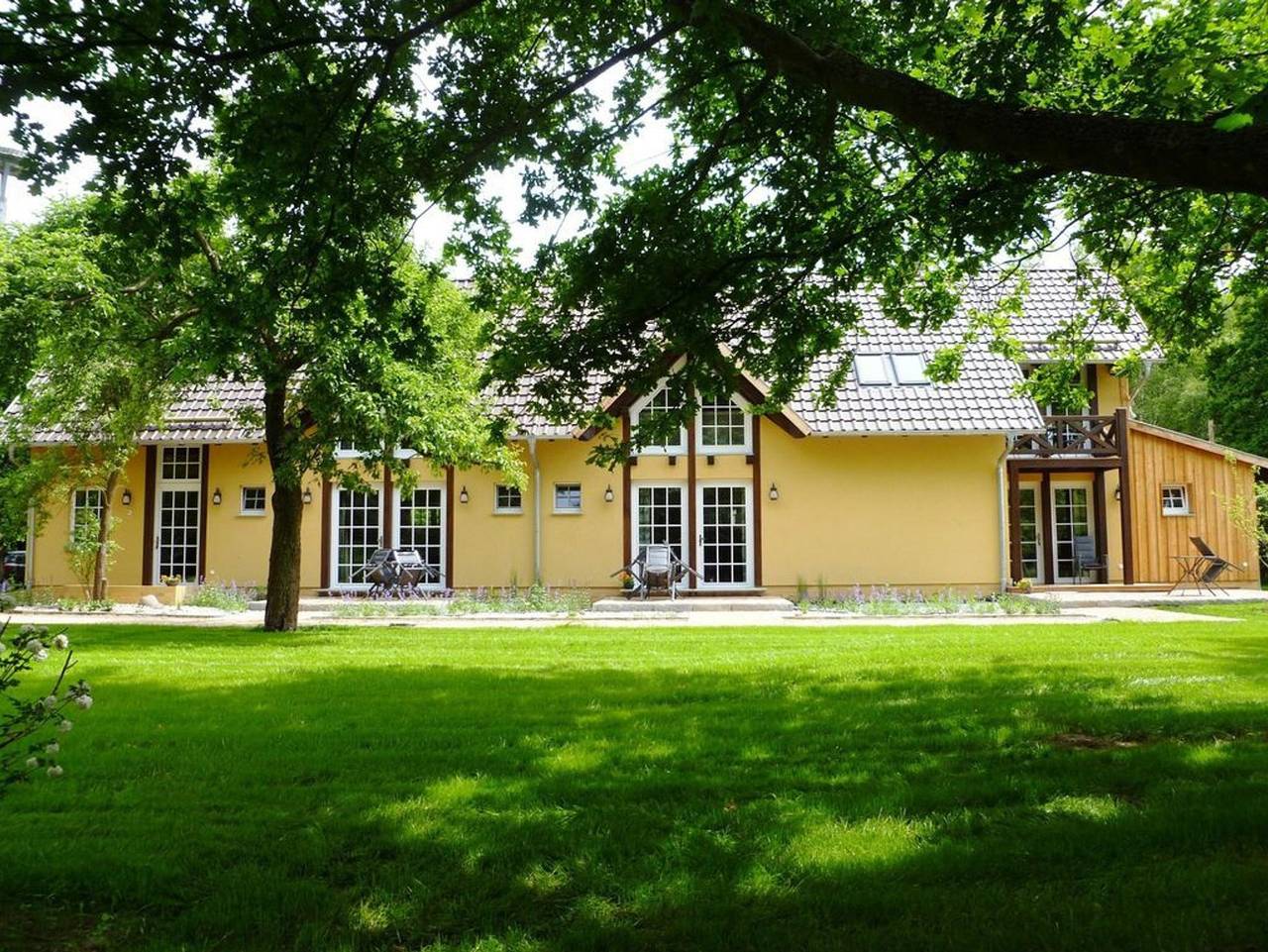Ganze Ferienwohnung, Froschkönig Ferienhaus und Ferienwohnungen (ab 12 J.) in Burg (Spreewald), Lausitz