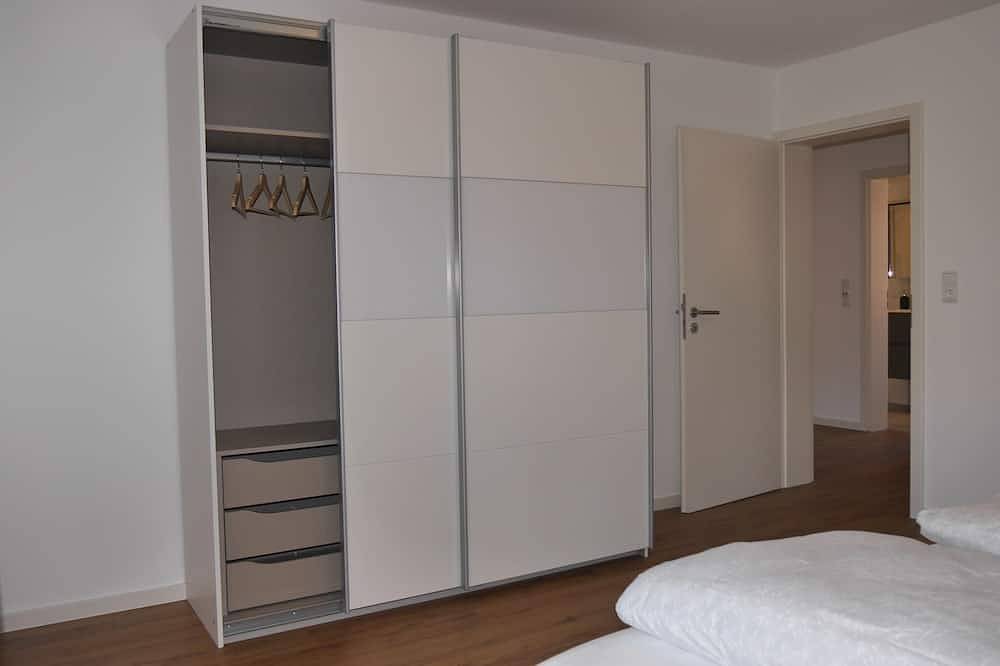 Ganze Wohnung, Gemütliche Ferienwohnung (80 qm) für bis zu 4 Personen mit voll ausgestatteter Küche in Kolitzheim, Fränkisches Weinland