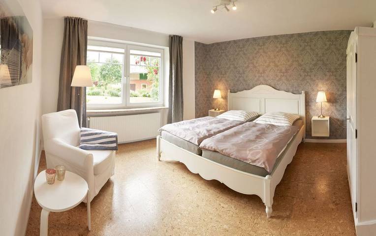 Ferienwohnung für 4 Personen, mit Ausblick und Garten in Bünsdorf - 2