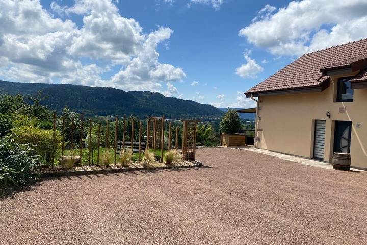 Location de vacances pour 10 personnes, avec jardin ainsi que terrasse et sauna, adapté aux familles à Vagney - 3