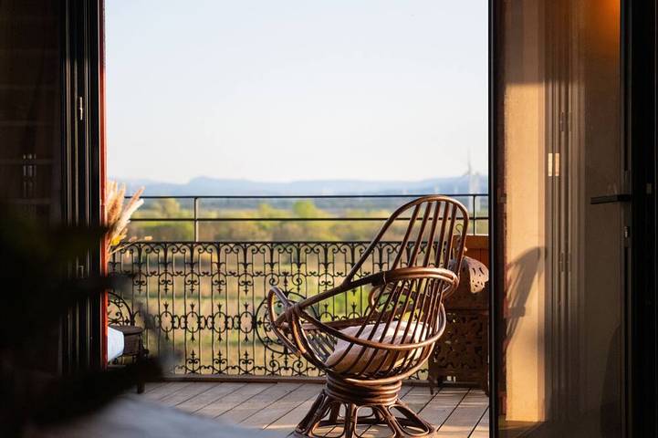 Location de vacances pour 10 personnes, avec jardin à Paraza
