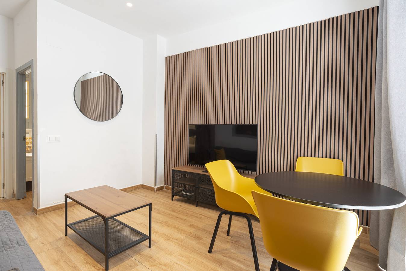 Hel lejlighed, Cobertizo B - Booking.com, Vrbo, Holidu in Centro (Málaga), Malaga