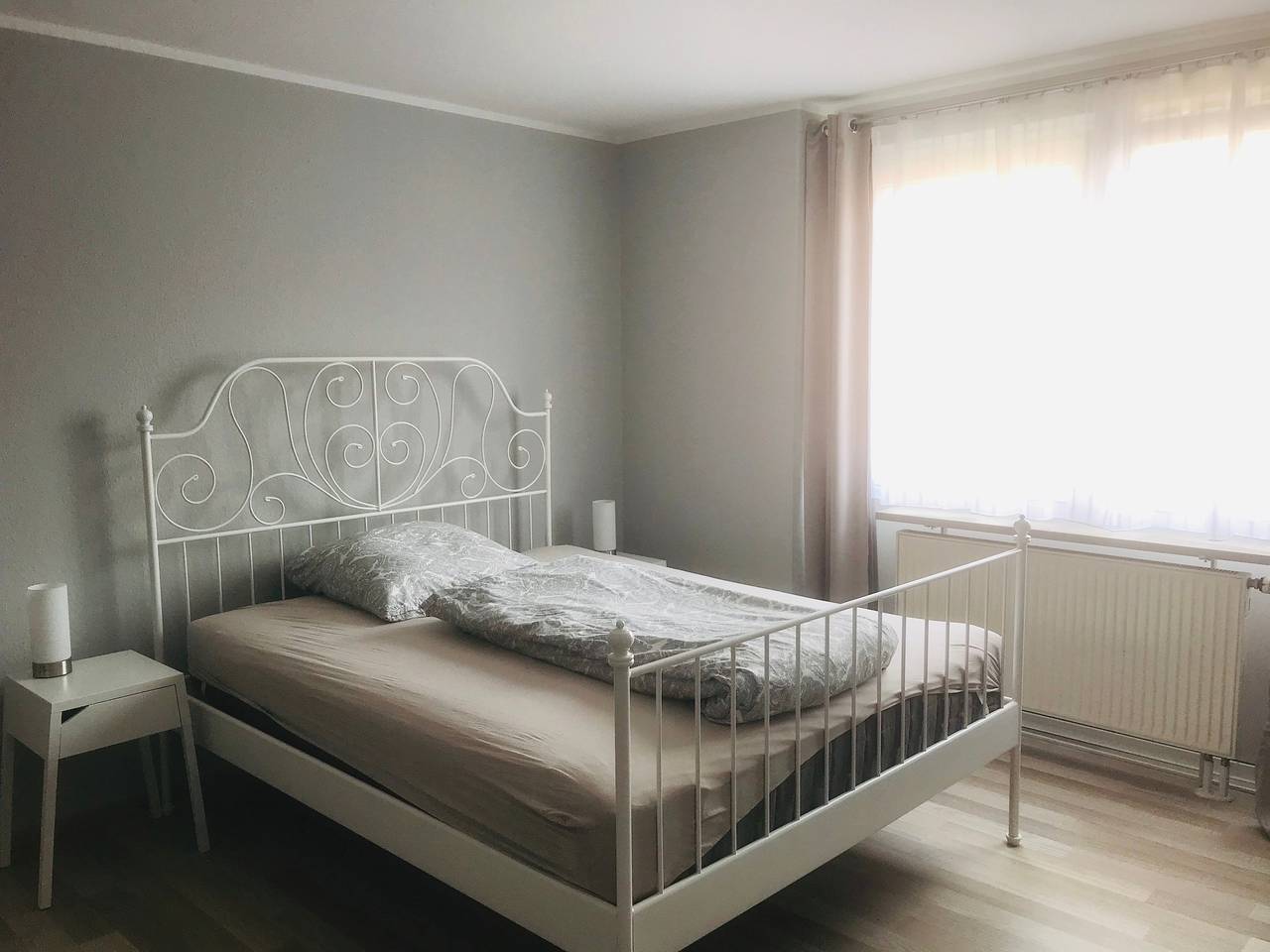 Apartamento vacacional entero, Vesta zentrale Lage mit Parkplatz 4 in Luneburgo, Nordheide