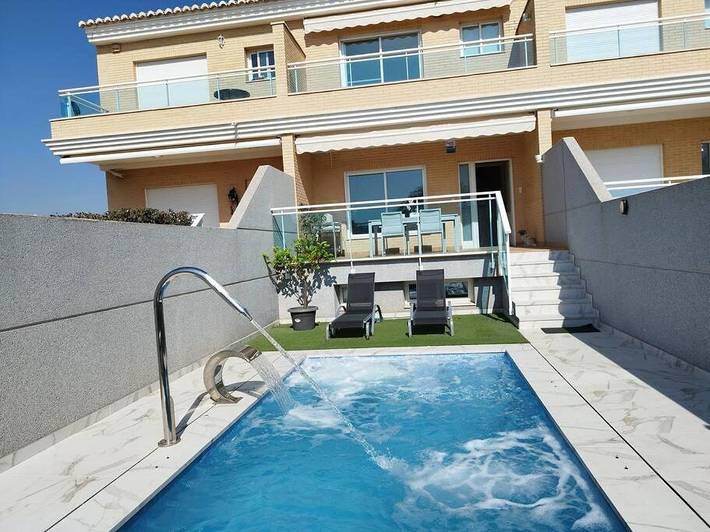 Casa rural para 8 personas, con balcón además de jacuzzi y piscina en Plana Baixa - 2