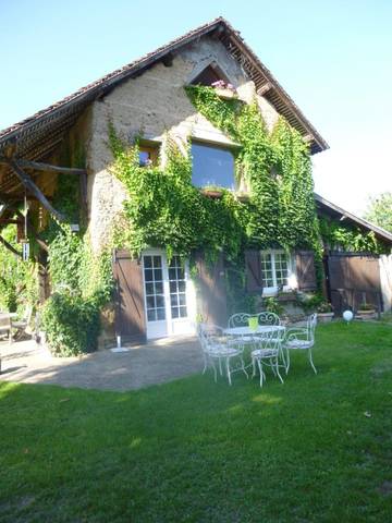 Maison d’hôte pour 2 personnes, avec jardin et vue dans l' Isère