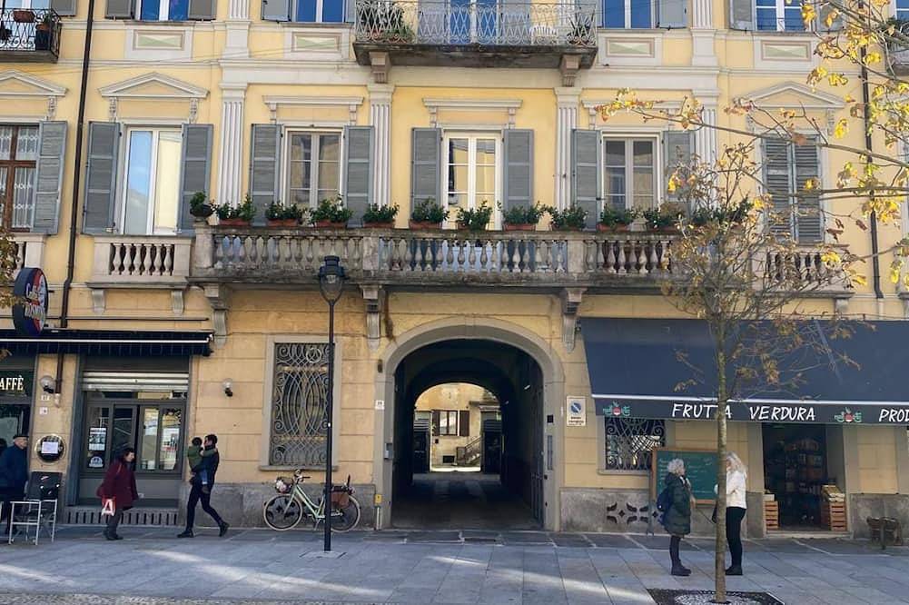 Entire apartment, Mantellini 2A - Bright and elegant in Domodossola, Comune di Domodossola