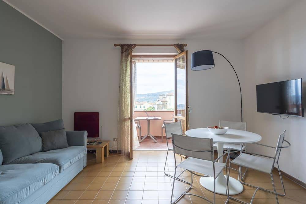Ganze Wohnung, Angenehme Wohnung für 4 Personen mit  W-Lan, Tv, Balkon, Haustiere erlaubt und Parkplatz in Torre Papone, Pietrabruna