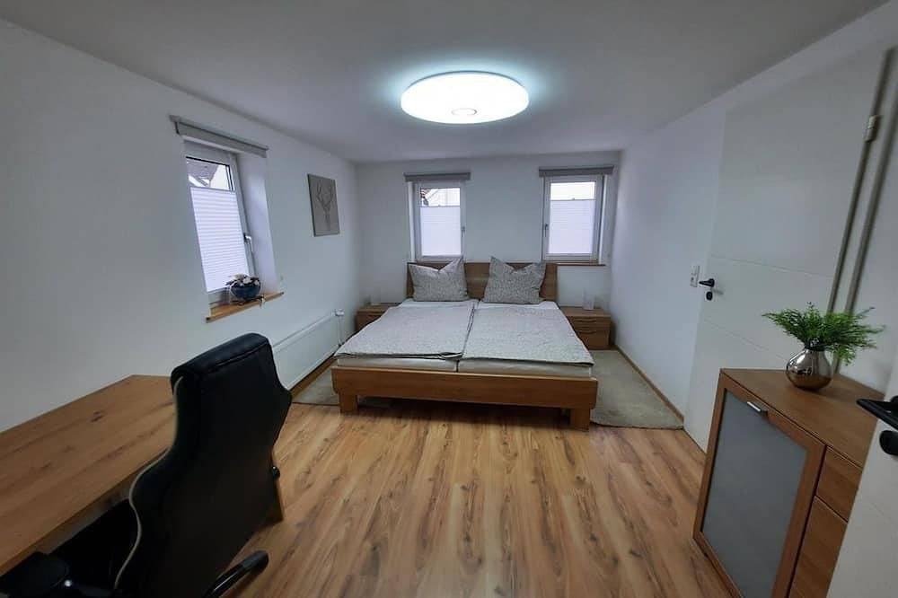 House Chiara - vacation home, shower, Wc, 3 bedrooms in Bad Kissingen, Rhön-Bayern