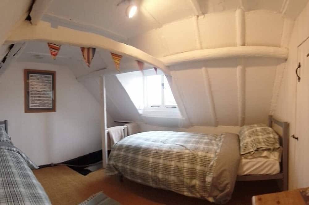 16th Century Cottage Situated Opposite The Medieval Landgate Arch in Rye, East Sussex